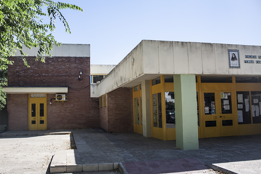 Colegio FernÃ¡n Caballero, entrada